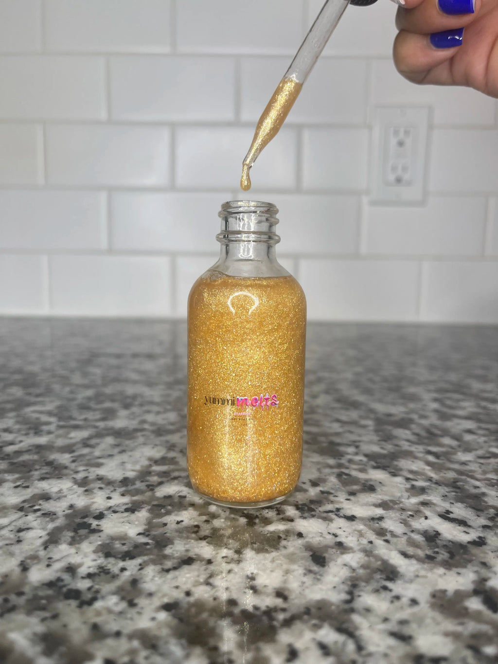 Gold Drip Shimmer Dry Body Oil – Hydrating & Moisturising Glow Oil with Sweet Cotton Candy Fragrance for Radiant Shimmering Skin